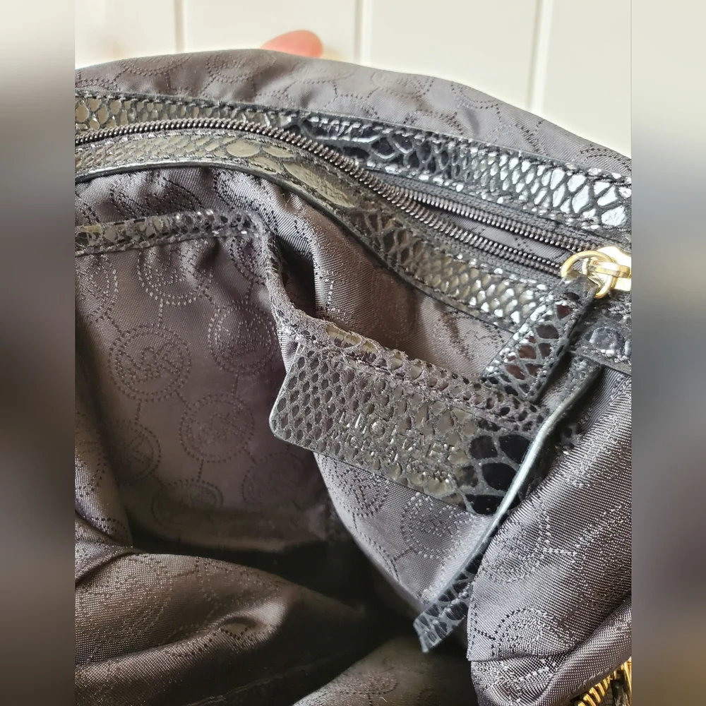 Michael Kors snakeskin handbag gold hardware EUC - Picture 7 of 15